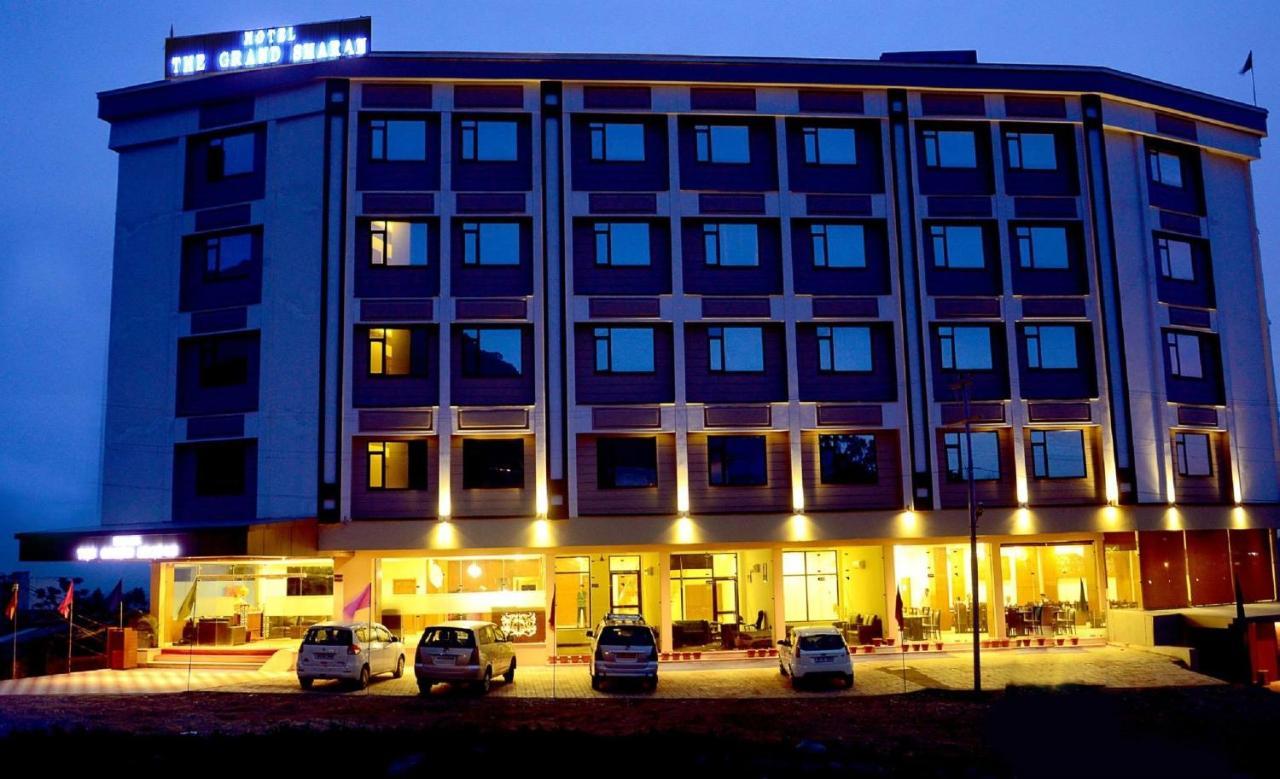 Hotel Grand Sharan คาตรา ภายนอก รูปภาพ